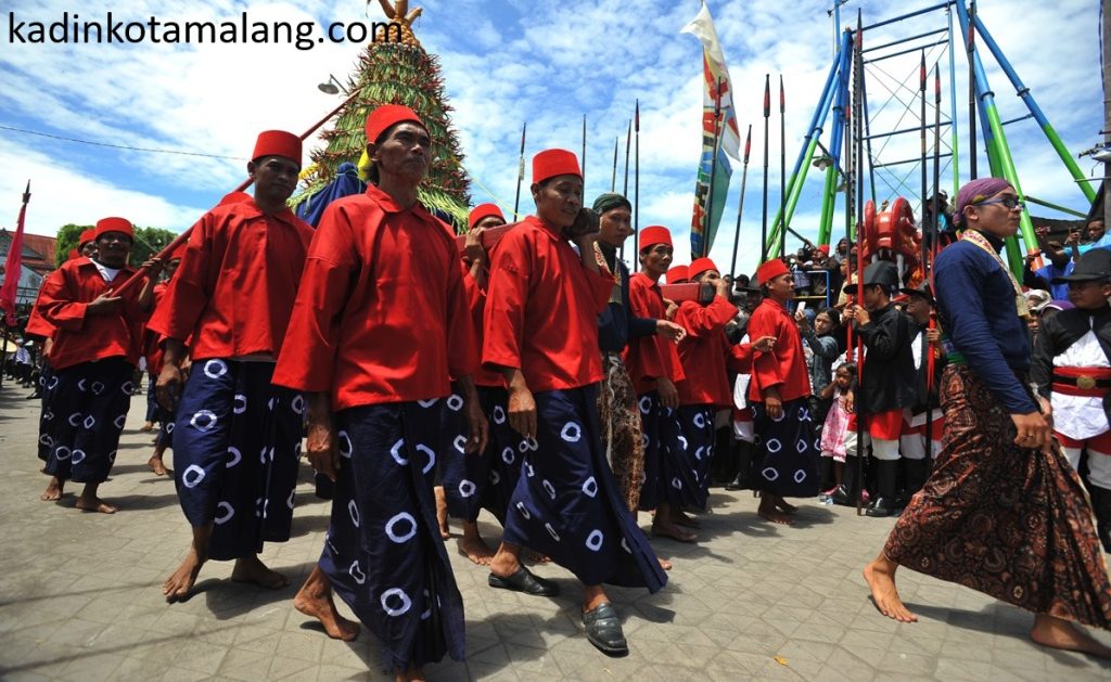 Tradisi Grebeg Maulud Persembahan Budaya